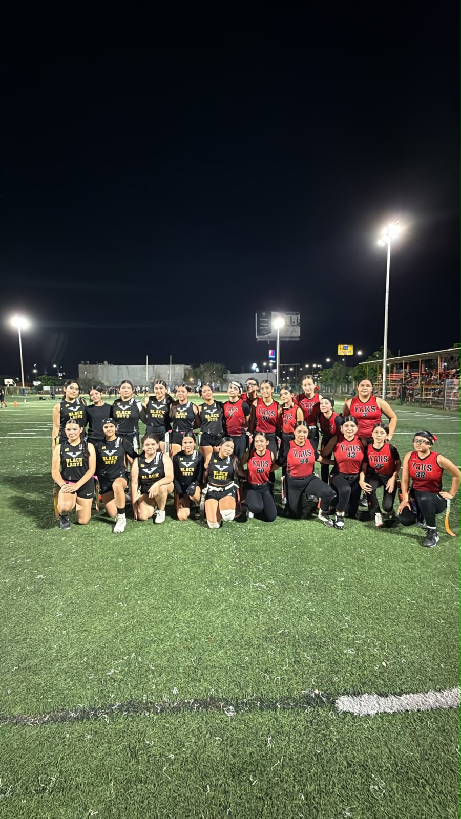 Yaks Rojo U15 femenil vs Black Boys