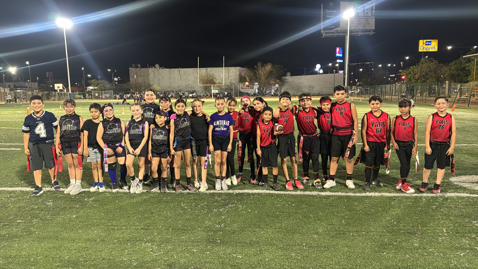 PANTERAS vs Yaks